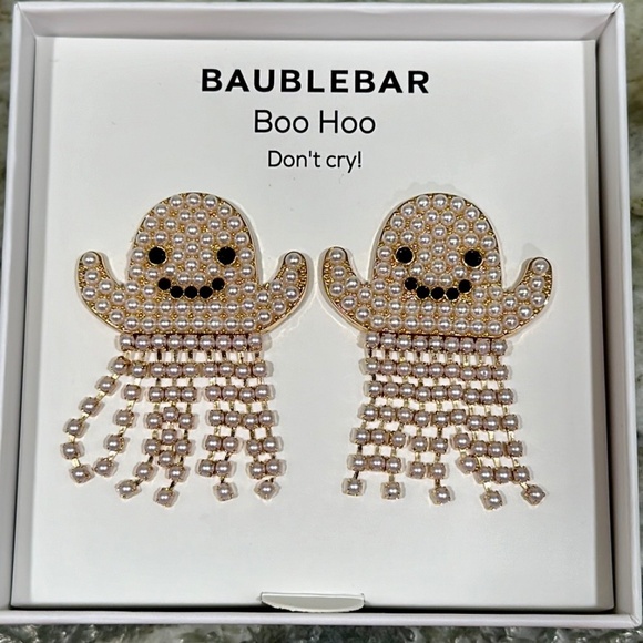 BaubleBar Jewelry - BaubleBar Boo Hoo Don't Cry Dancing Ghost Pearl Halloween Moving Earrings Viral